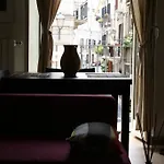 Piazzetta Santa Barbara 아파트 바리