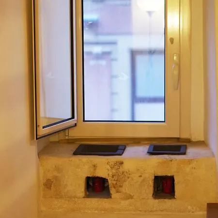 Piazzetta Santa Barbara Apartamento *