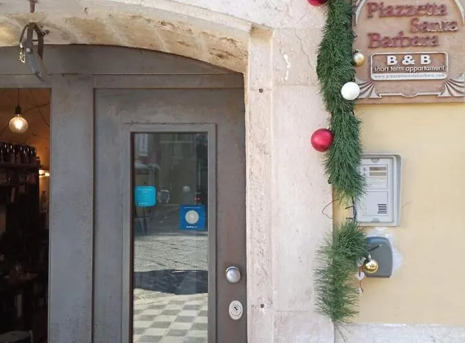 Piazzetta Santa Barbara * בארי